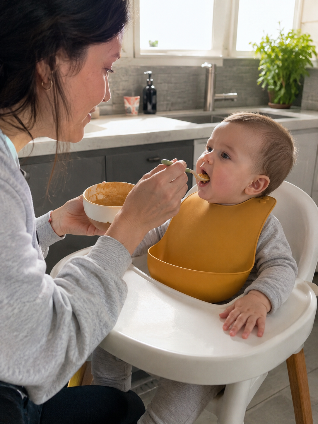 Bavaglino in Silicone Impermeabile – Anti-Sporco con Tasca Raccogli Cibo